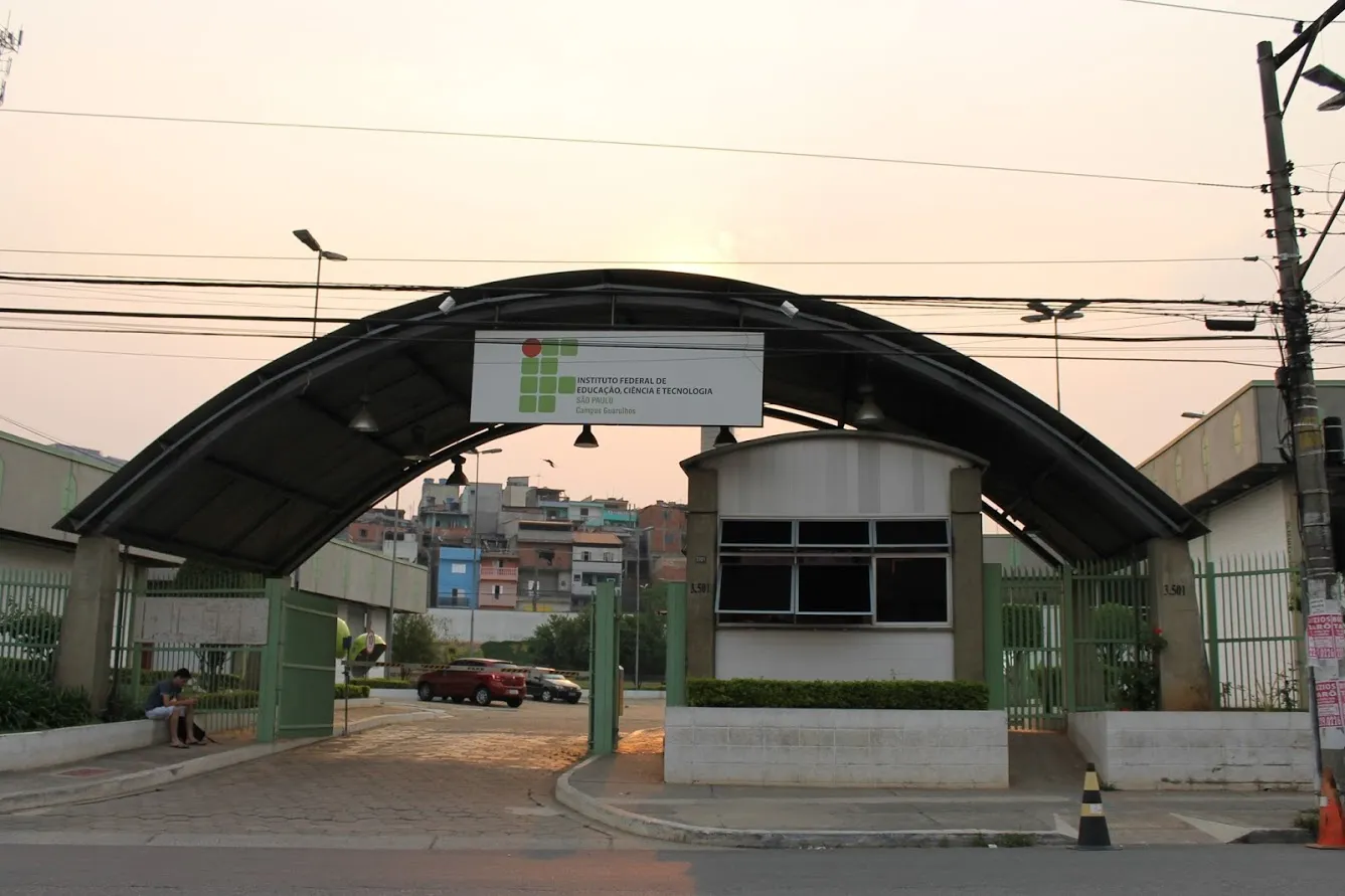 Fachada do IFSP Campus Guarulhos